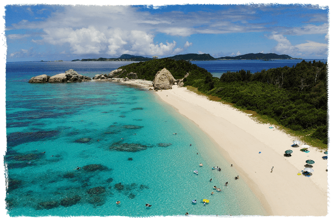 渡嘉敷島の美しい海岸線